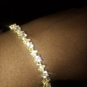 Gold and diamond bracelet